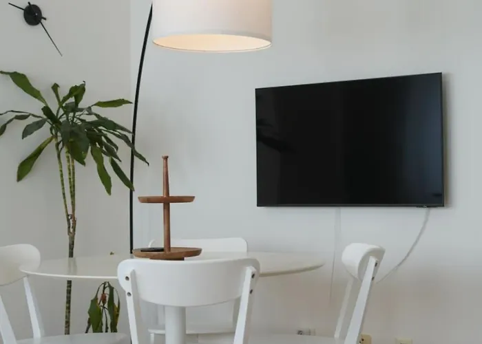 Quiet Design With Free Parking Graz